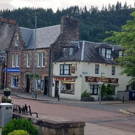 Stunning Village Centre Holiday Home Callander Exterior photo